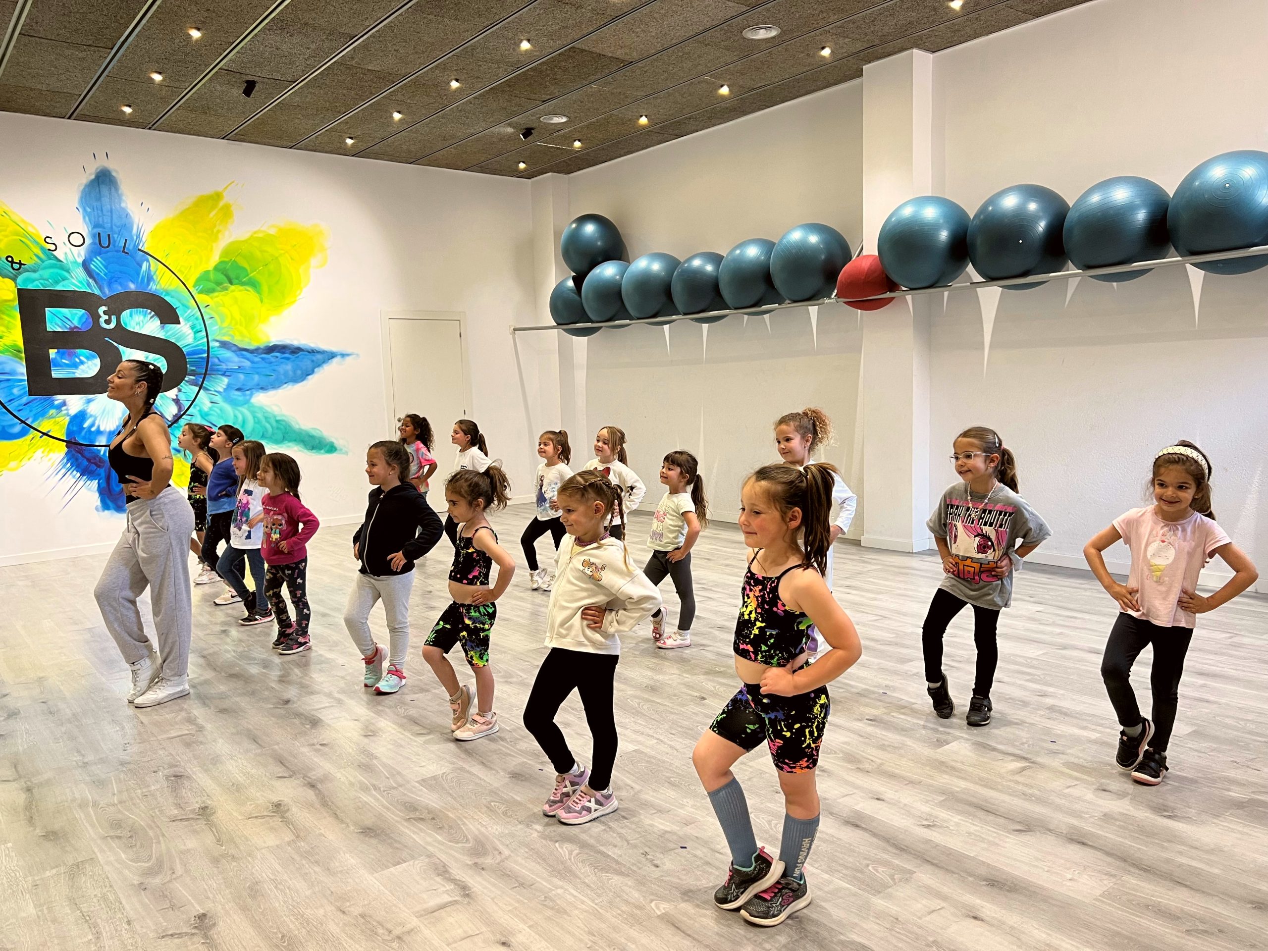 Iniciación a la danza 2 Iniciación a la danza